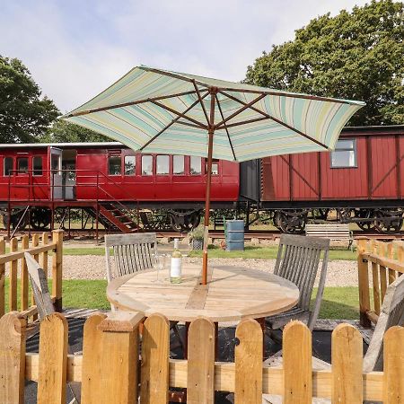The Carriage At High Barn Heritage 할스테드 외부 사진